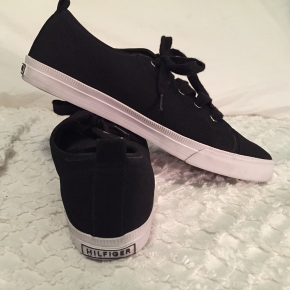 Tommy Hilfiger Black White Sneakers Shoes Size 10 - Picture 8 of 8